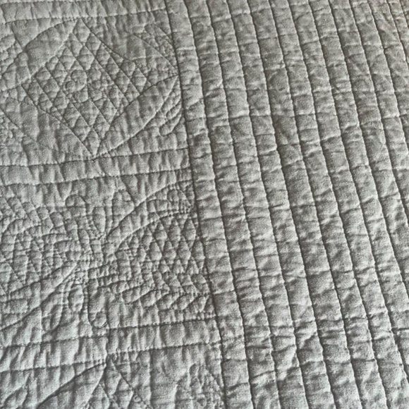 Pottery Barn Hanna Cotton/Linen Quilt • Full/Queen - Picture 4 of 6